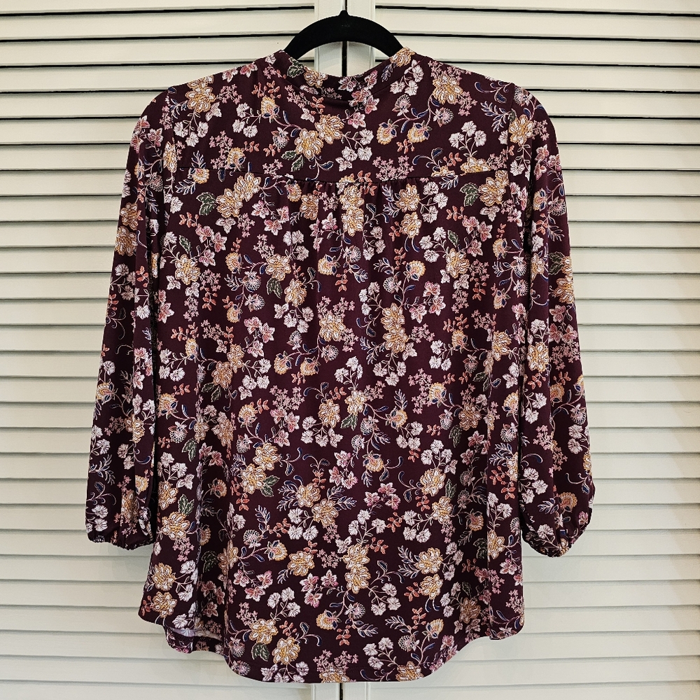 Vince Camuto Blouse - Picture 2 of 3